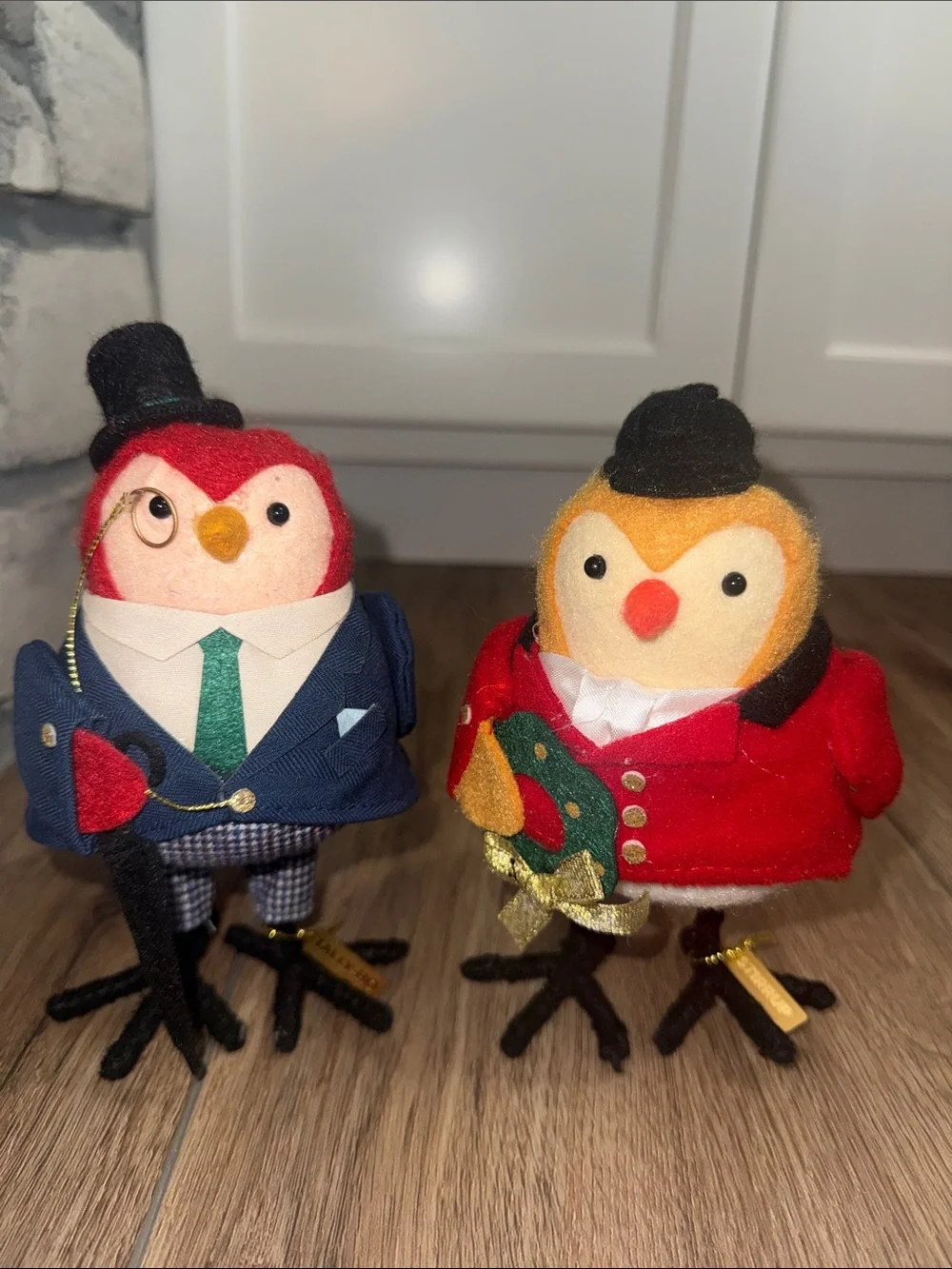 2025 Chicken Festive Red and Orange Plush Bird Duo – Decorative Holiday Figurine